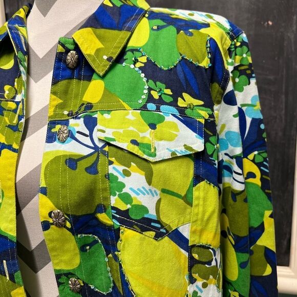 Choices Vibrant Green and Blue Jacket - Picture 2 of 10